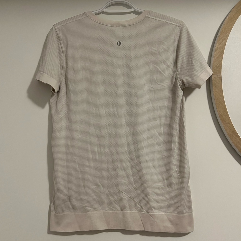Lululemon Swiftly Relaxed T-Shirt Size 8 - Picture 2 of 2